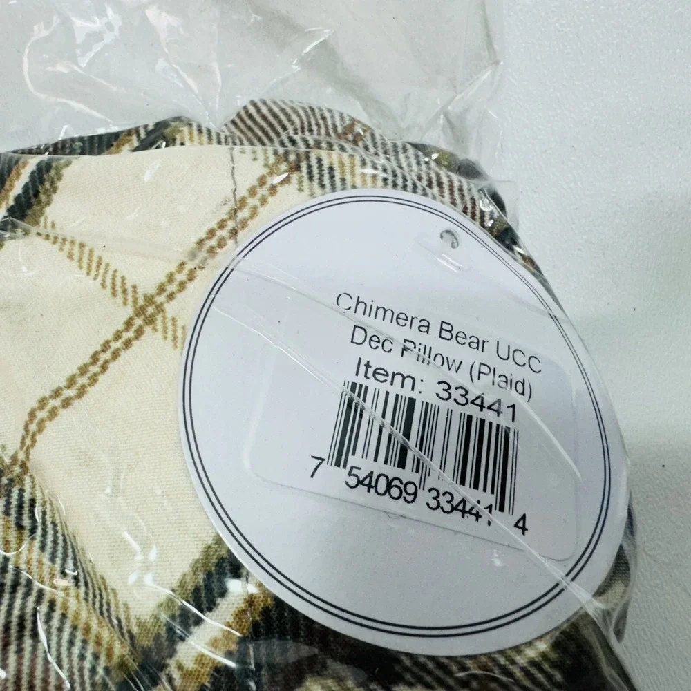 Donna Sharp Dec Pillow, Chimera Bear UCC (Plaid). 18